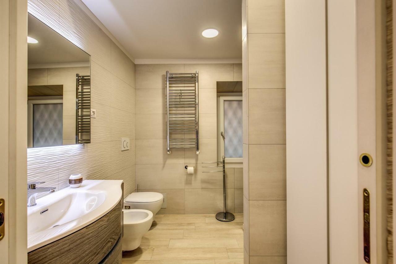 Fresh House Borghese Apartment Rome Bagian luar foto